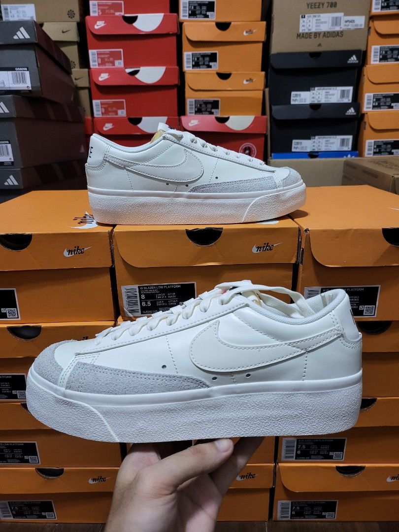 Women's Nike Blazer Low Platform (Category: Sneakers) located in Mandaluyong City. Submitted by civquicio (Listing ID 1254738293, Image 2). Description: Women's NIKE BLAZER LOW PLATFORM Size : 7.5, 8 US (W) Price : 2800 Guaranteed 100% original Money back guaranteed if proven fake Location : Mandaluyong Delivery : grab, lalamove, mr speedy, borzo, lbc, j&t.