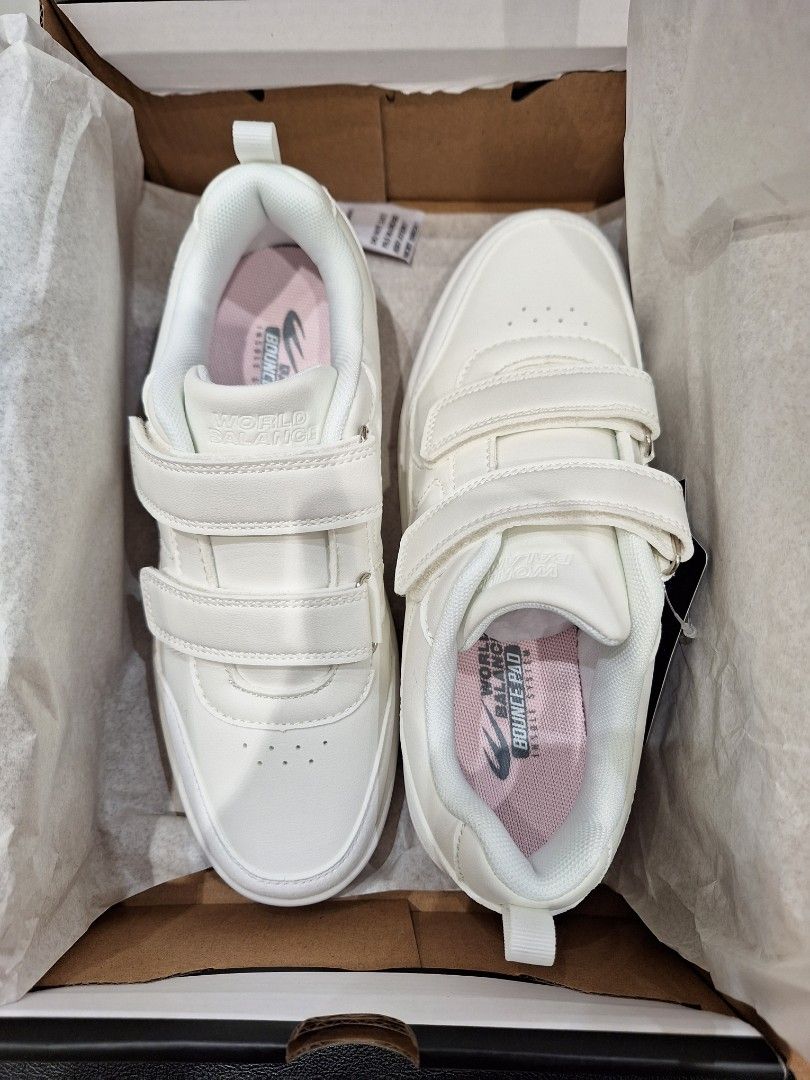 World balance discount shoes for girls