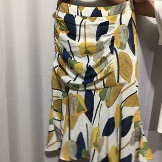 Yellow printed skirt