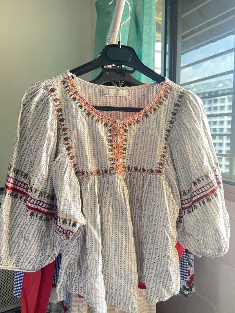 Zara Blouse Women s Fashion Tops Shirts on Carousell