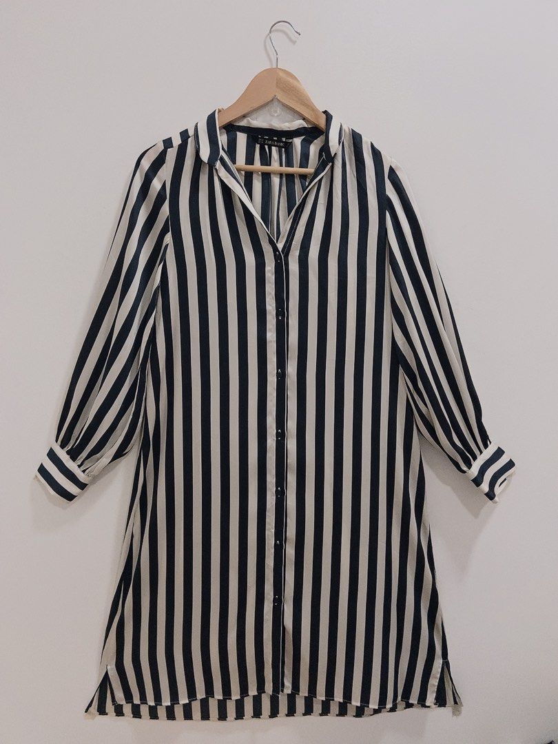 zara satin striped dress Zara Gold and Black Striped Satin Effect Midi Long