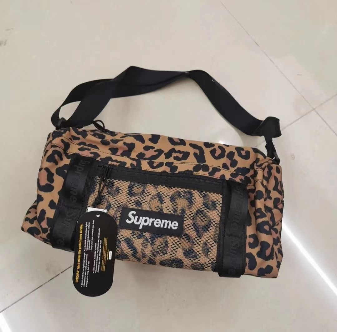 100%全新Supreme FW20 Week 1 Mini Duffle Bag 拉鏈開合可調節肩帶手提