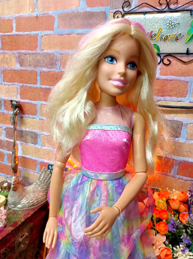 Barbie princess sales fashion friend