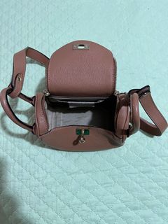 (Category: ) located in . Submitted by eclacson (Listing ID 1254908675, Image 1). Description: .