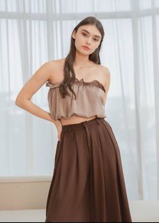 (Category: ) located in . Submitted by clothesarebae (Listing ID 1254987666, Image 1). Description: .