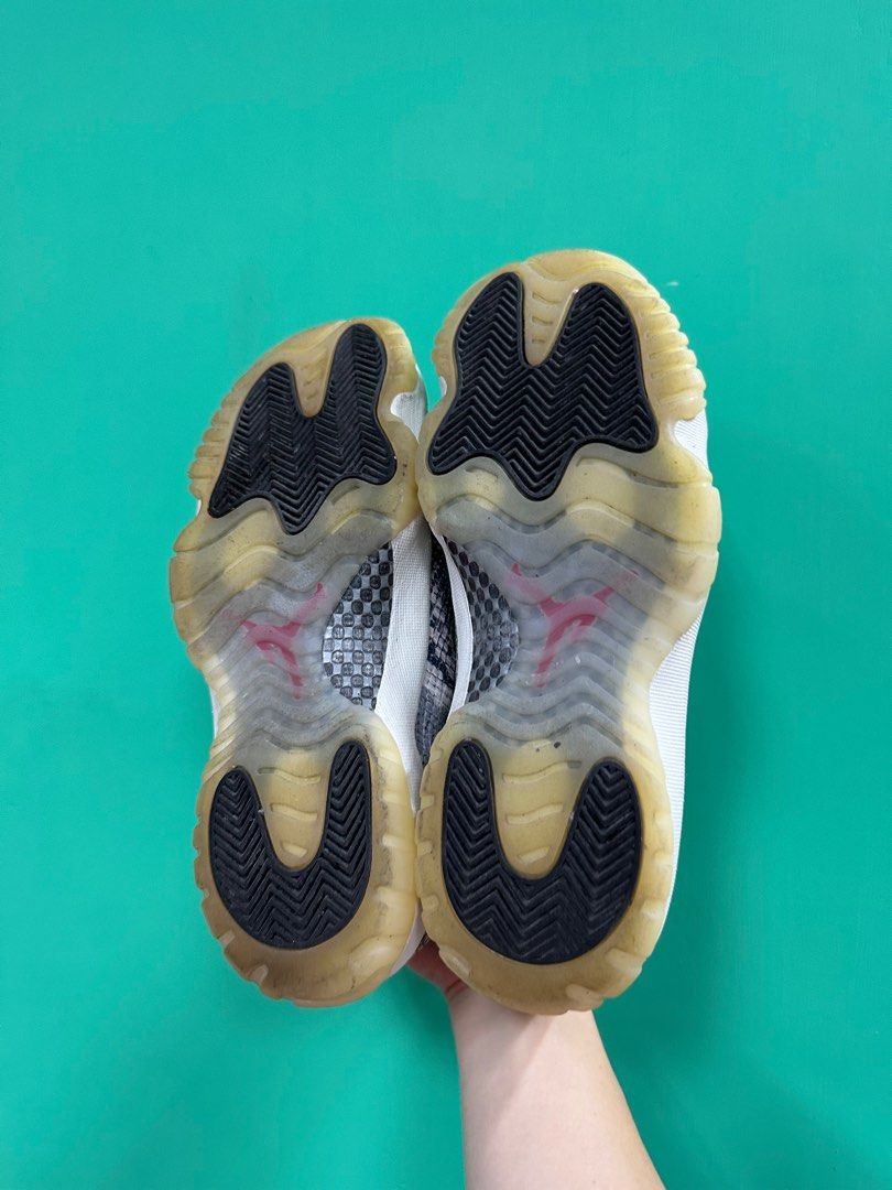 Retro 11 217 online