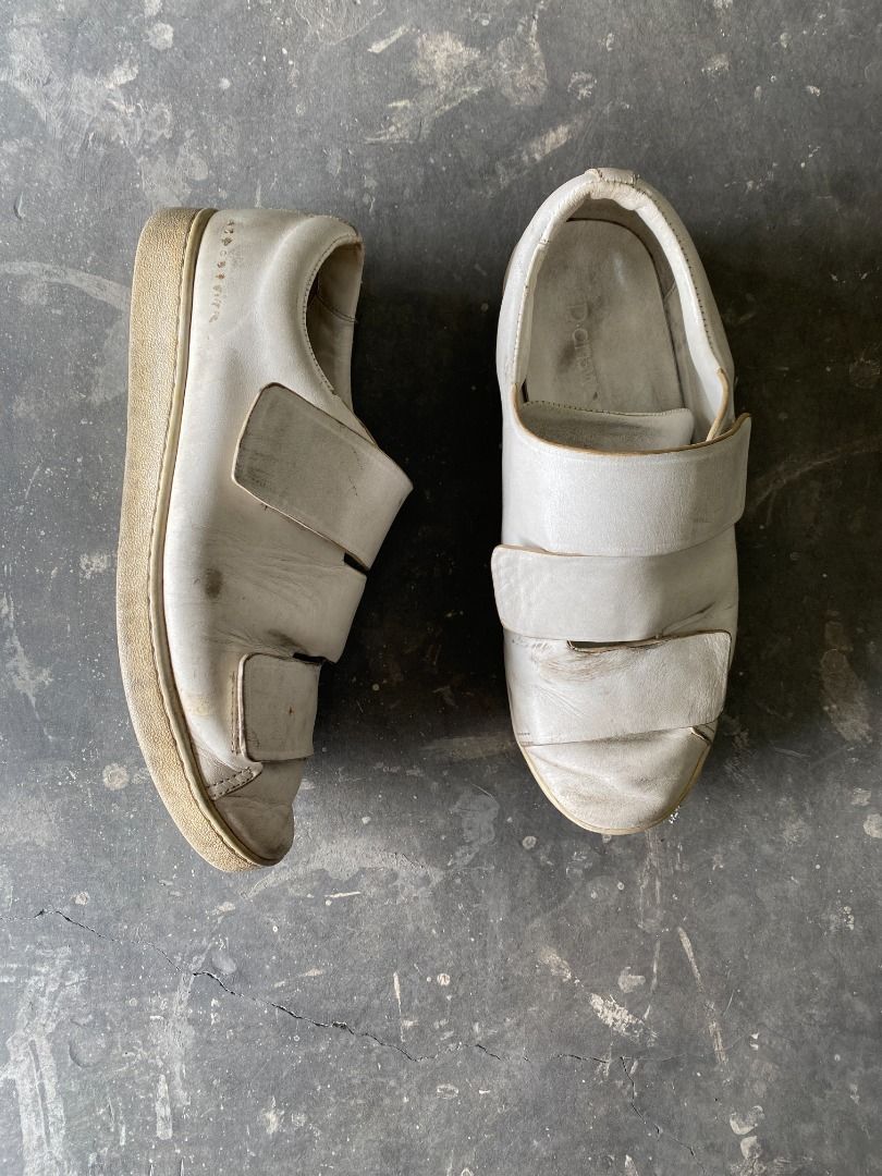 Acne Studios Triple Lo Homage EU40 (Category: Sneakers) located in Pasig City. Submitted by ichbinq (Listing ID 1254876734, Image 2). Description: Acne Studios Triple Lo Homage Korea sourced White on white Leather upper and insole EU40 US7 Condition: 7/10 (no sole seps and minimal heel drag) .