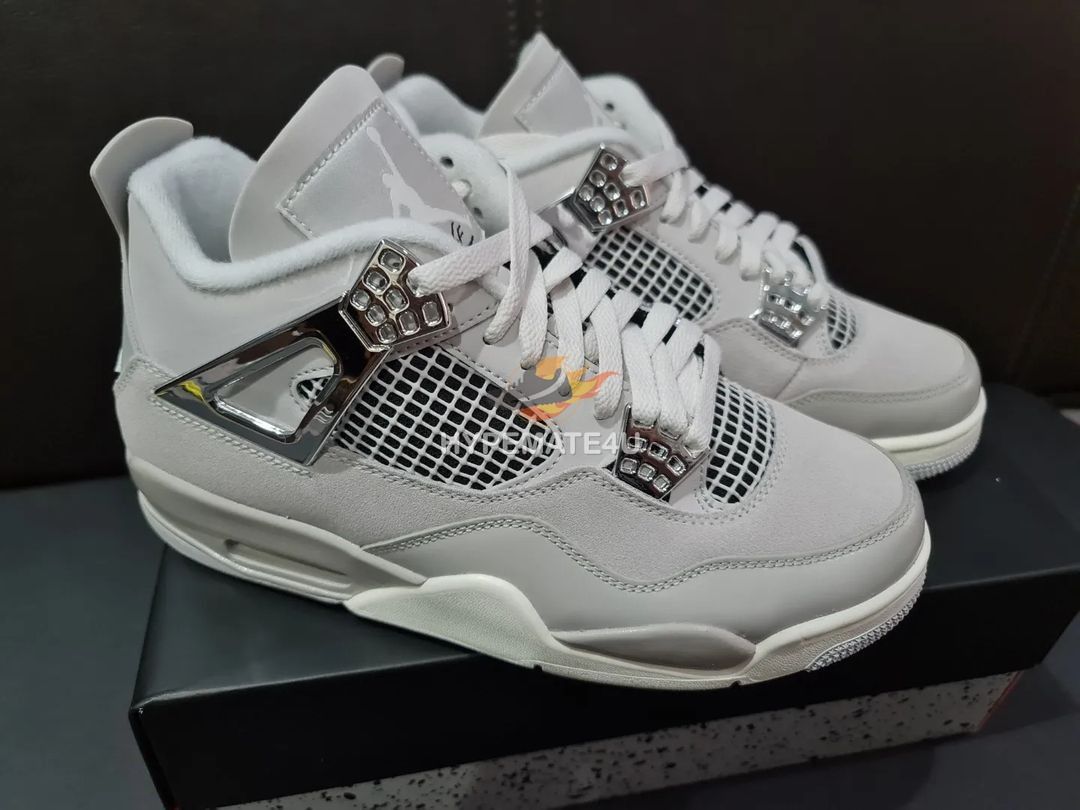 Jordan 4 pure money footlocker discount