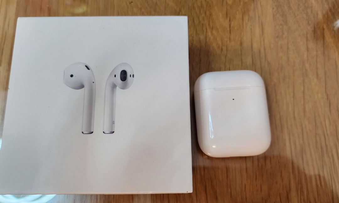 Airpods 2 wirless charging 第二代無線充環保價, 音響器材, 耳機