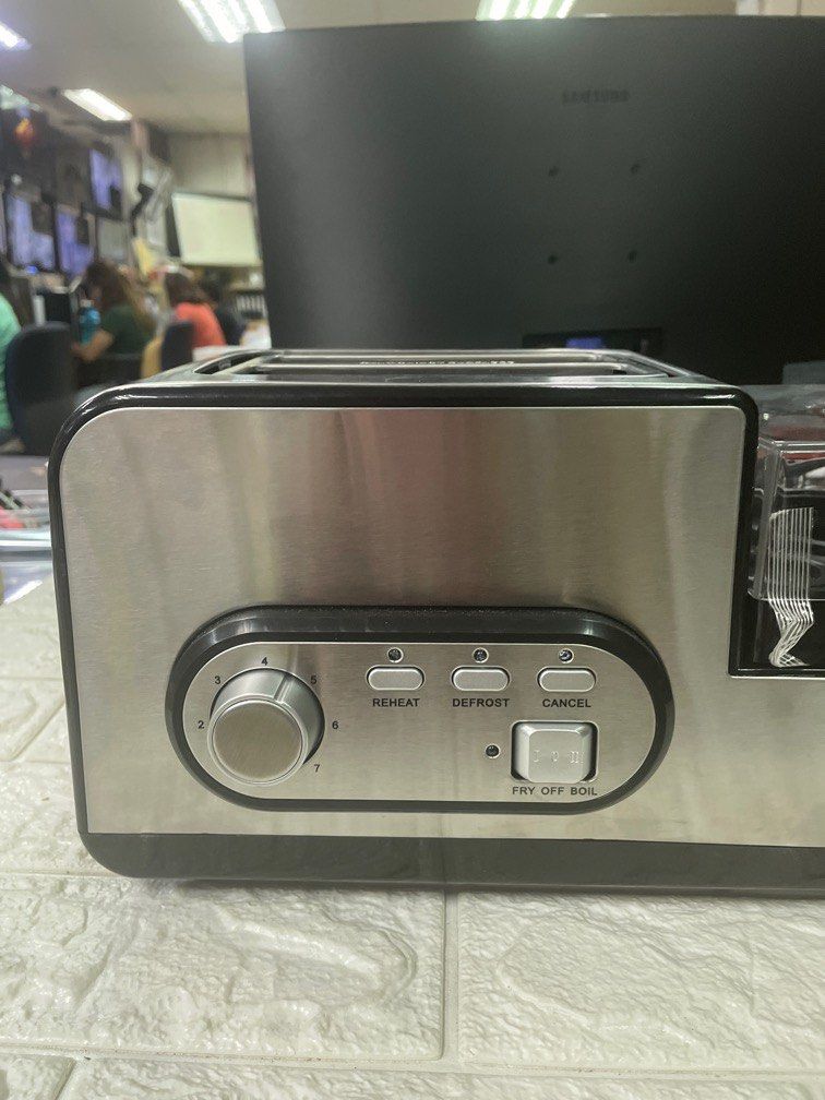 Anko 4 in 1 Breakfast Maker (Category: Cookers) located in Pasay City. Submitted by meostore (Listing ID 1254902262, Image 3). Description: No issue at all Complete 220v ready to use Pm for more details With box and manual.