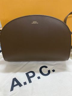 （分類：）位於 。 由 yikkc 提交（商品編號 1254880822，圖片 1）。簡介： 。
