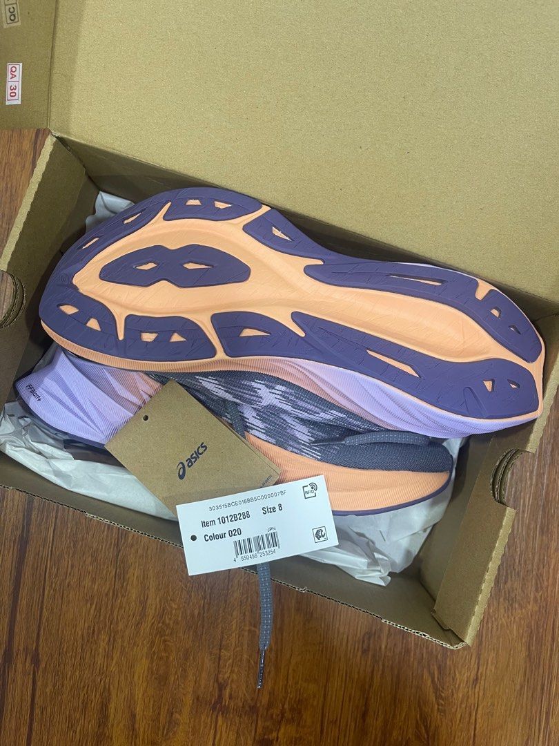 Asics top size h