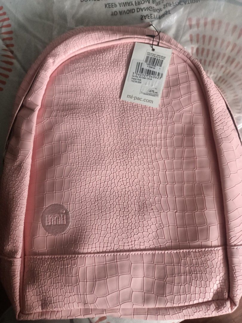 Mi pac store croc backpack