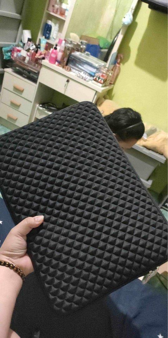 ASUS X15EA (Category: Laptops & Notebooks) located in Antipolo. Submitted by satisfactorylemon (Listing ID 1254926257, Image 3). Description: ASUS X15EA Barely used Bought from Gigahertz last January 2023 Specs are posted in photos.