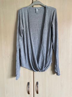 AUTH FOREVER 21 ALTHEISURE GREY COVER UP FOR WORKOUT OUFIT TOP BLOUSE