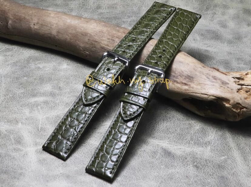 AVOCADO GREEN ALLIGATOR LEATHER WATCH STRAP WITH STAINLESS STEEL