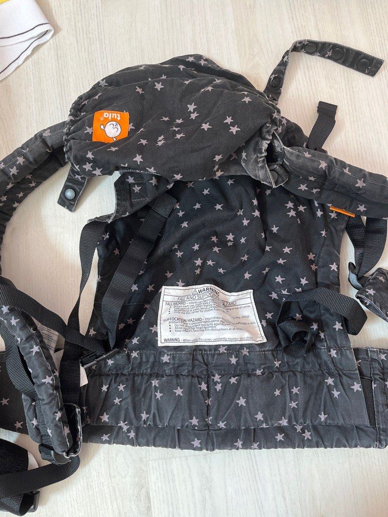 2 Baby carriers for sale