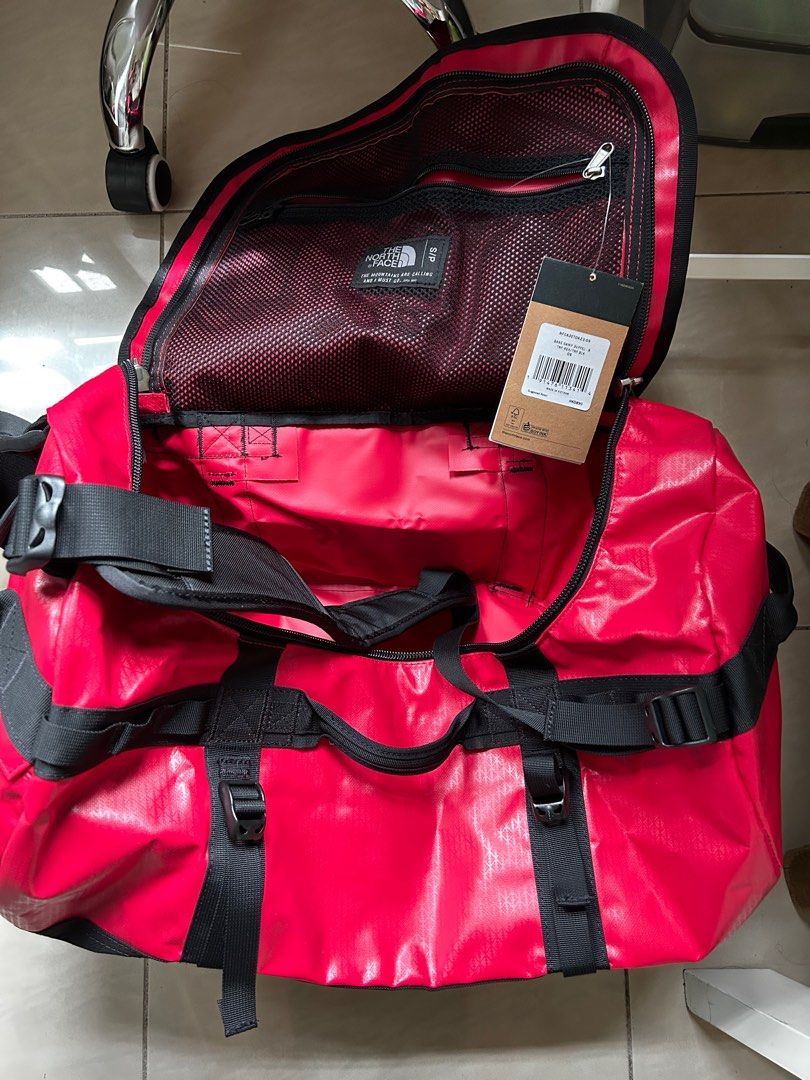 Backpack （分類：背包）位於 Hong Kong。 由 epicphoenix_d6ea60 提交（商品編號 1254928617，圖片 6）。簡介： 。