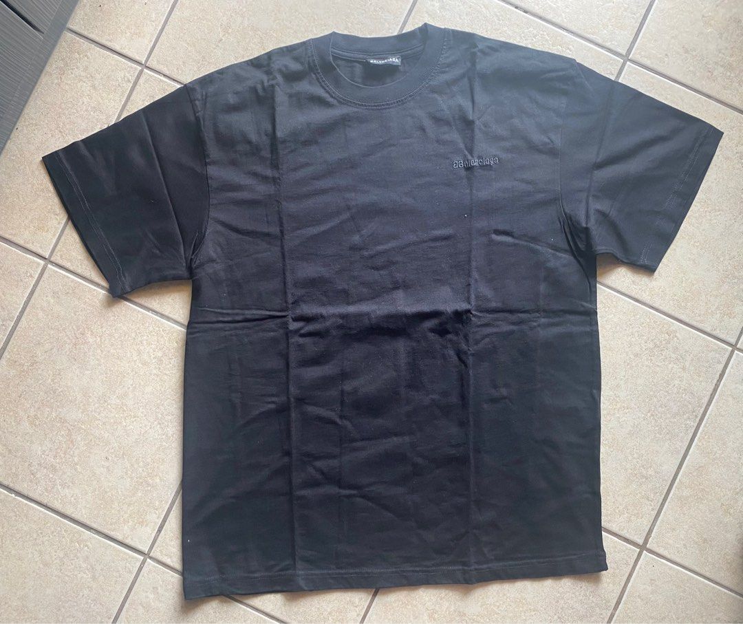 Balenciaga bb logo embroidered tee (Category: Tshirts & Polo Shirts ) located in Mandaluyong City. Submitted by offlegitstore (Listing ID 1254855607, Image 1). Description: Knock off/legit. Not sure. Buy it for the thick cotton fabric, not the brand. Oversize L..