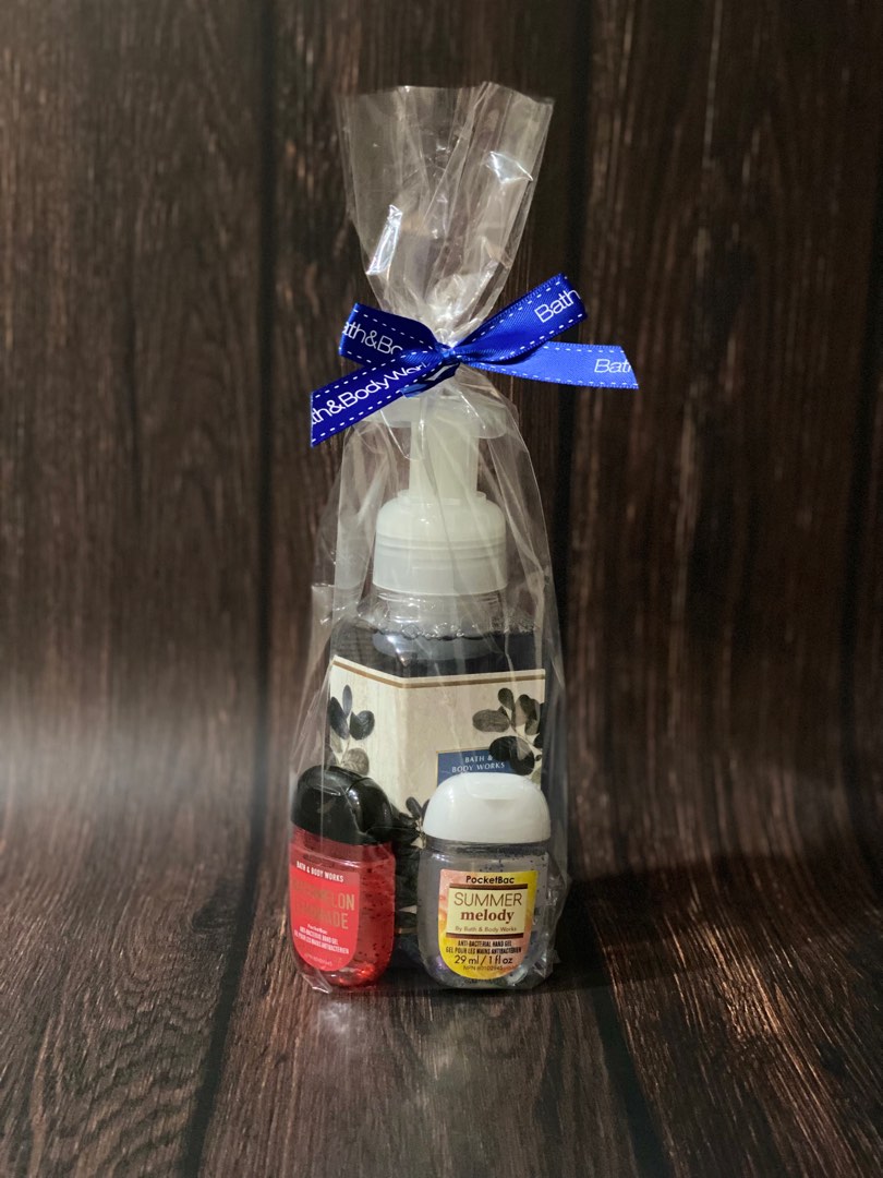 Bath and body hand wash foaming gel soap with set, Beauty & Personal