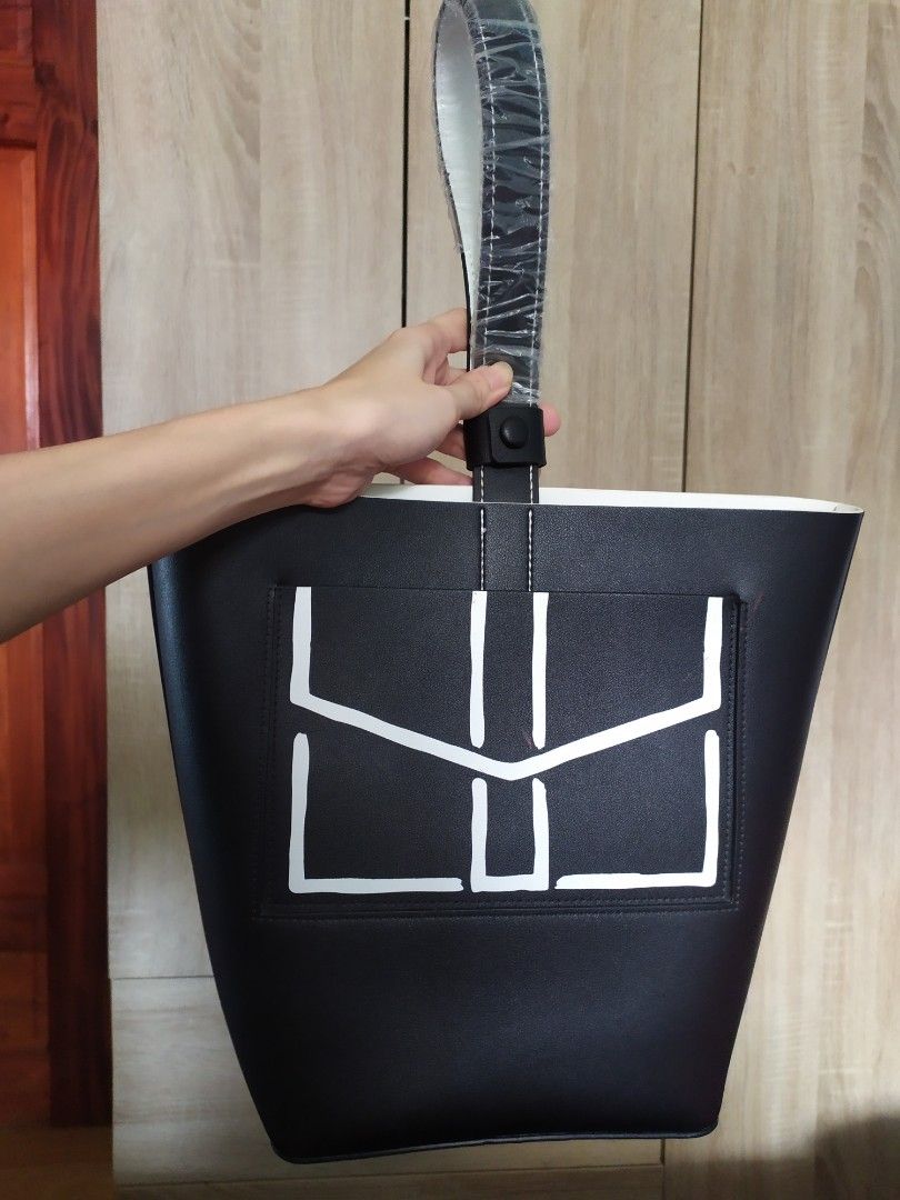 Estee lauder black bag online