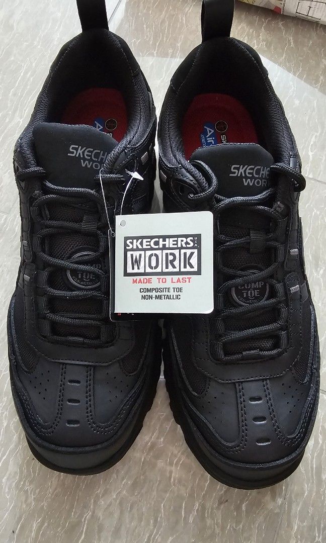BNIB Skechers Extra Width Composite shoes