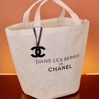 Dans Les Serres Tote Bag Beach Bag Shopping Bag BRAND NEW CONDITION -  Chanel GWP