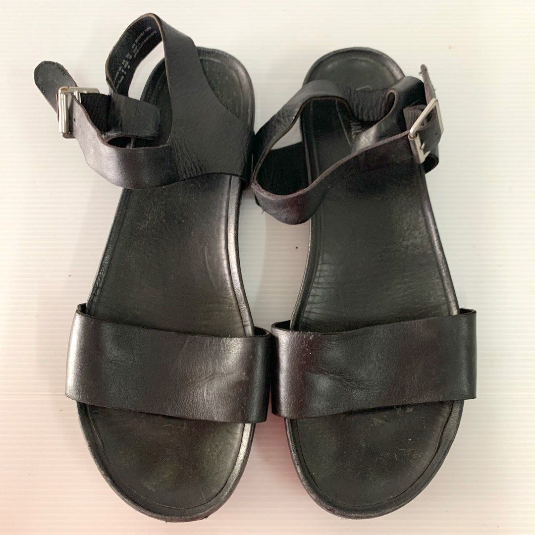 Clarks Black Leather Sandals, Women's Fashion, Footwear, Sandals on