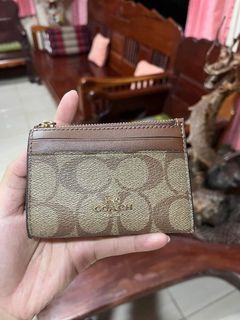 Guaranteed Original Coach Corner Zip Wristlet In Signature Canvas F58035 -  Brown Black