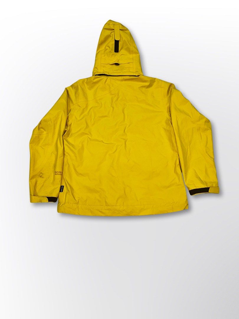 Columbia Gore-Tex Jacket (Category: Activewear) located in Davao. Submitted by jamnzhynapao (Listing ID 1254910958, Image 3). Description: COLUMBIA GORE-TEX JACKET No damages or issues Color rate: 10/10 Large on Tag 17”x23”.