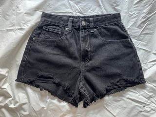 (Category: ) located in . Submitted by alkalinee.we (Listing ID 1254885048, Image 1). Description: .