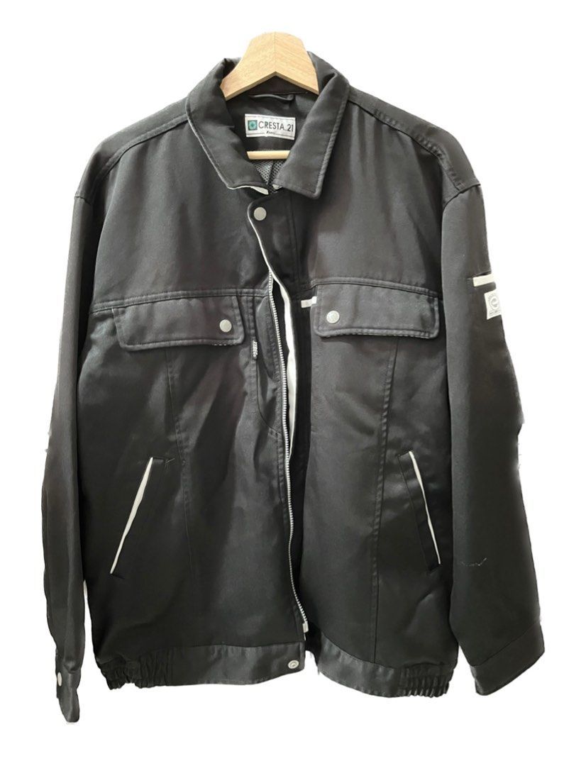 CRESTA 21 XEBEC Black Jacket (Category: Coats, Jackets and Outerwear) located in Makati City. Submitted by chengdecluttering (Listing ID 1254856884, Image 2). Description: .