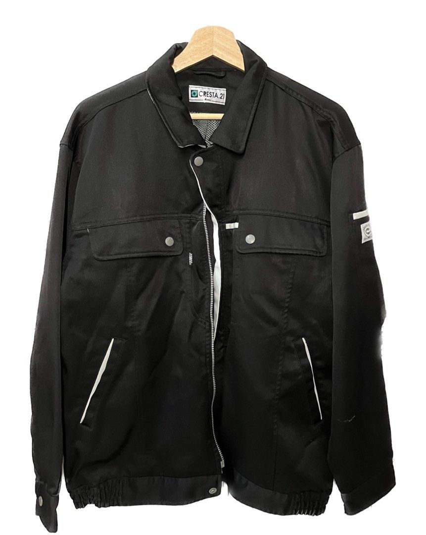 CRESTA 21 XEBEC Black Jacket (Category: Coats, Jackets and Outerwear) located in Makati City. Submitted by chengdecluttering (Listing ID 1254856884, Image 1). Description: .
