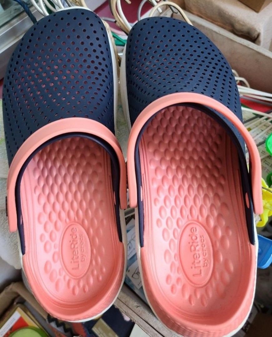 Crocs Carousell