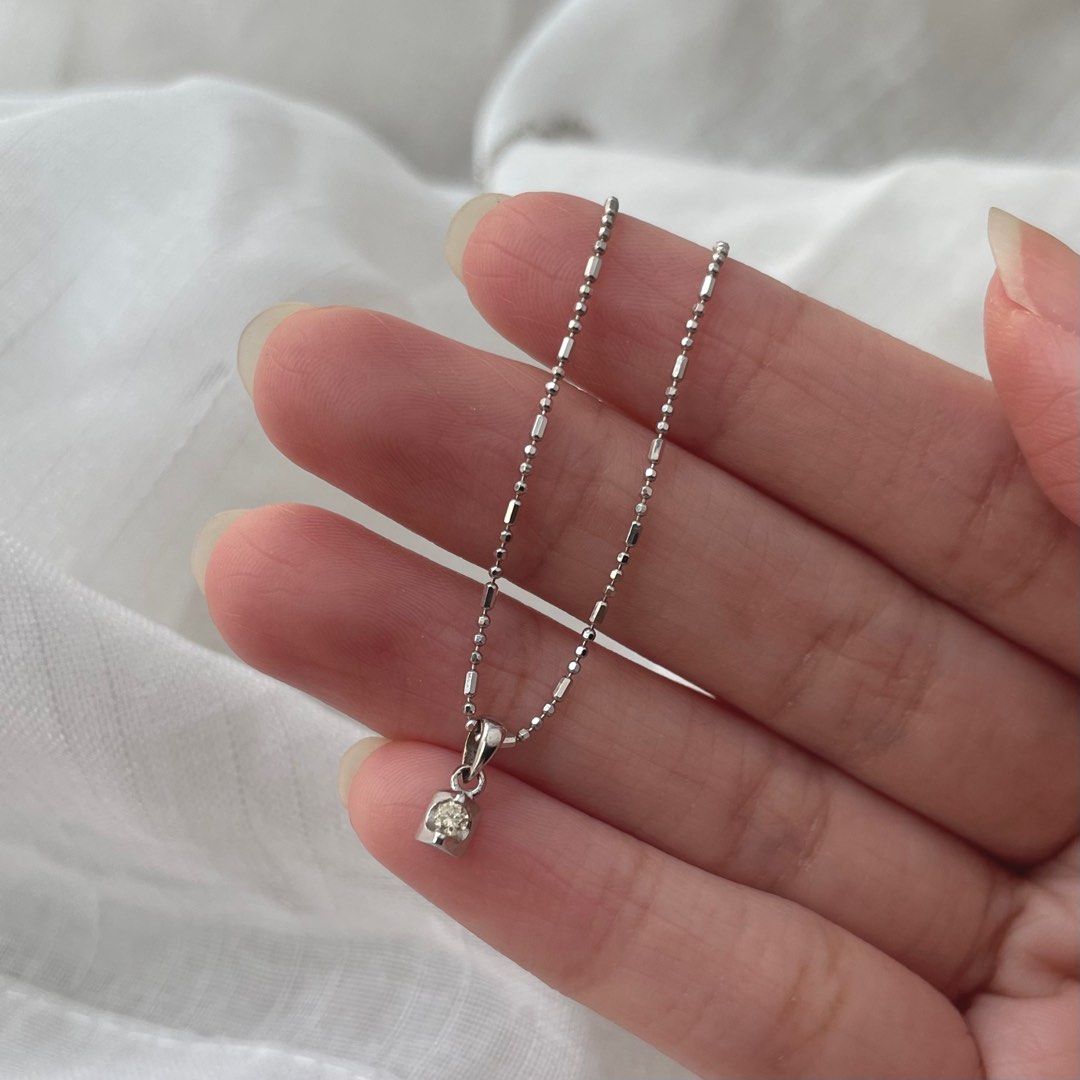Dainty silver necklaces – Fine and Funky