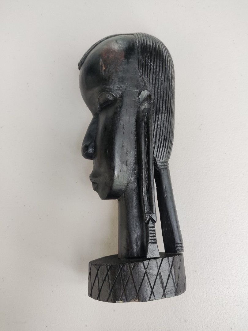 Ebony Wood Sculpture (Category: Vintage Collectibles) located in Tagum. Submitted by cs1907 (Listing ID 1254834037, Image 2). Description: -hand carved in kenya -genuine BESMO Product.