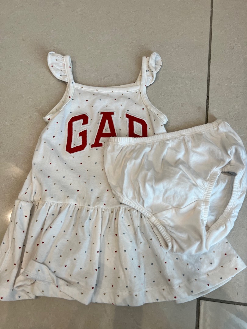 Gap top baby wear