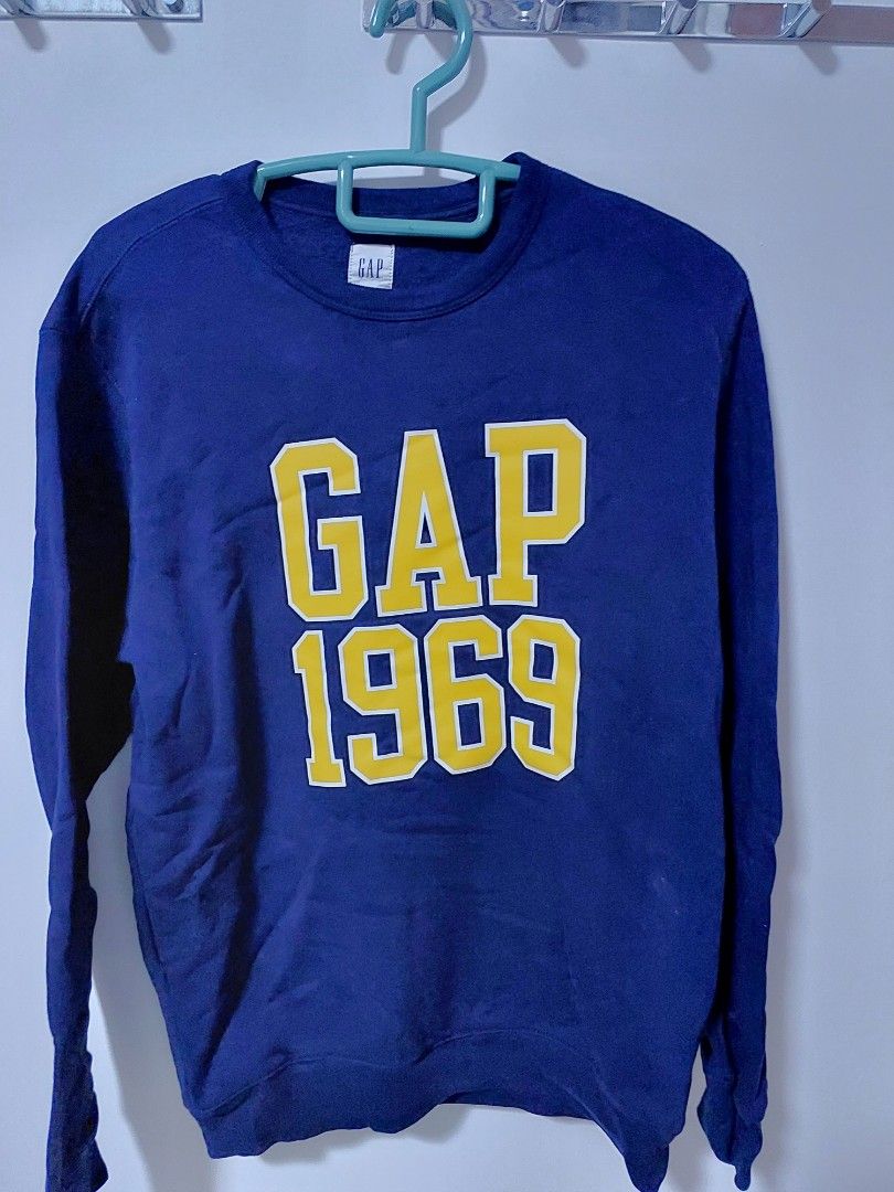 Pullover gap sale