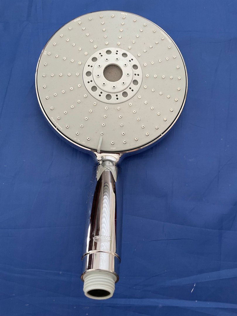 Grohe big shower head, Furniture & Home Living, Bathroom & Kitchen Fixtures on Carousell