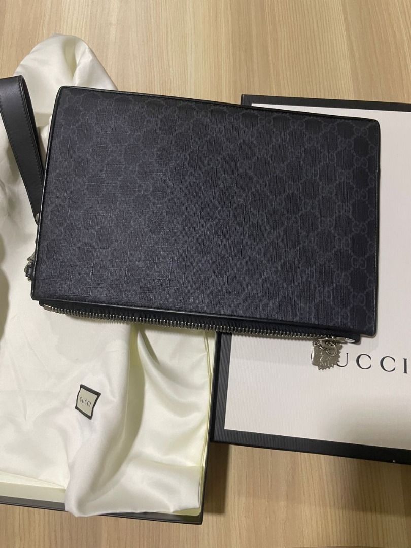 Night courrier discount gg supreme pouch