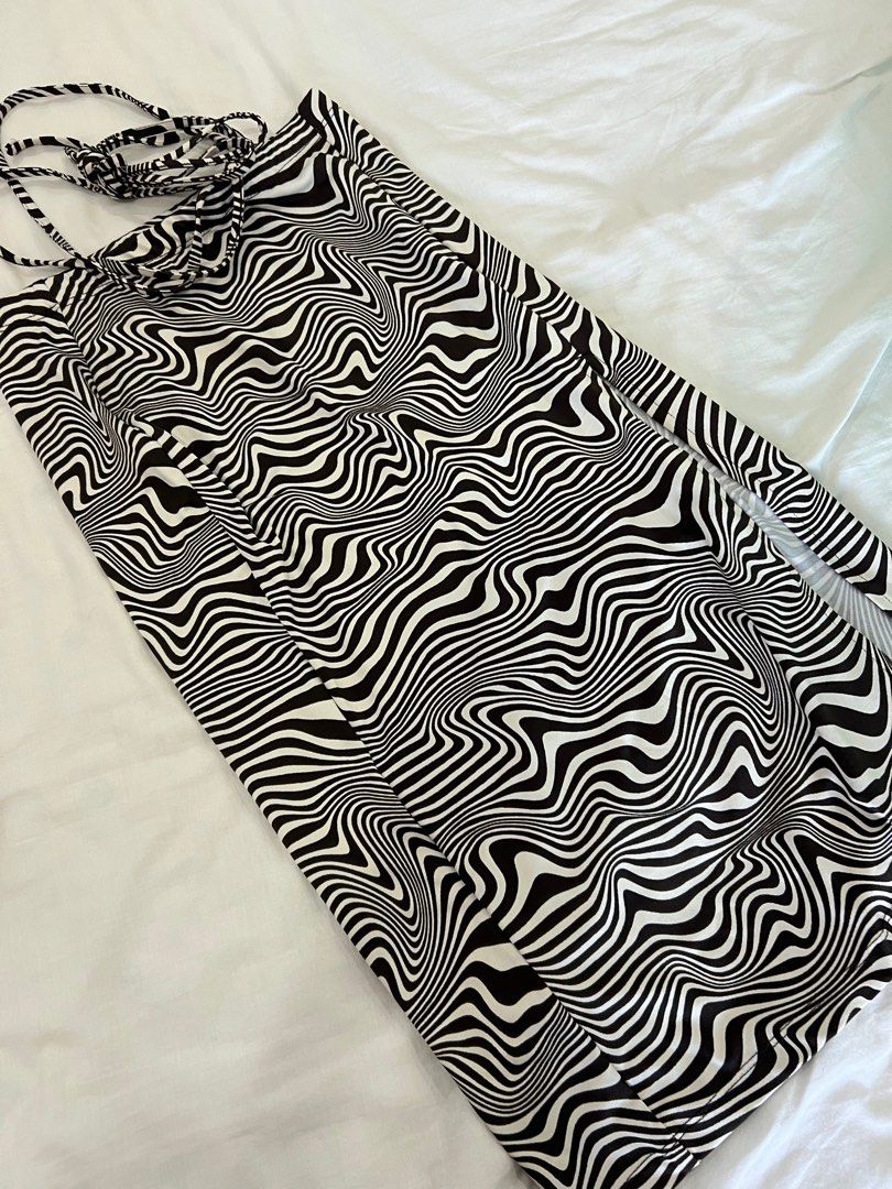 H&m zebra skirt sales