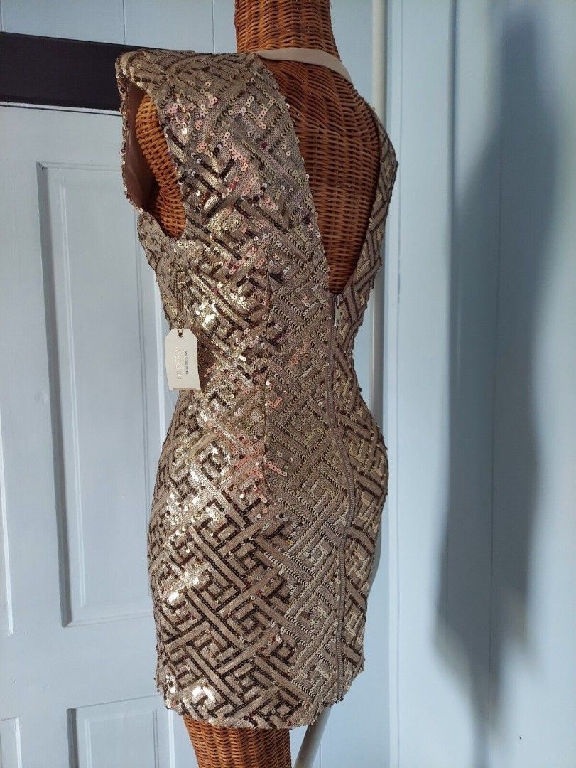 HQ FOREVER21 SILVER SEQUIN PARTY MINI DRESS Women s Fashion