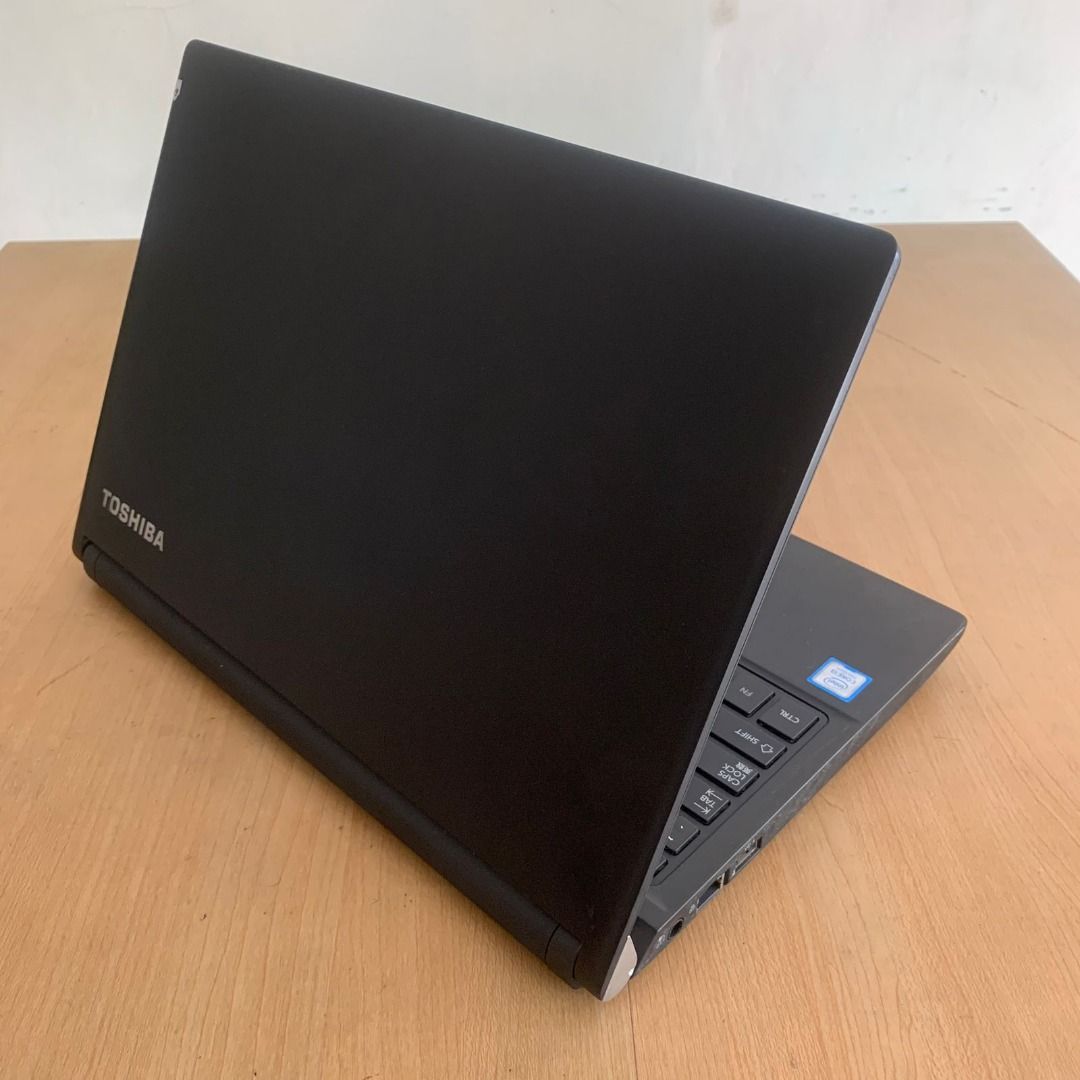 Laptop Toshiba i3 Gen 7 Ram 8 GB SSD 128 GB Second Bekas, Elektronik