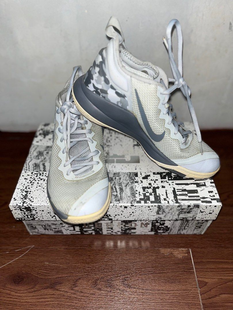 Lebron witness 2 camo top