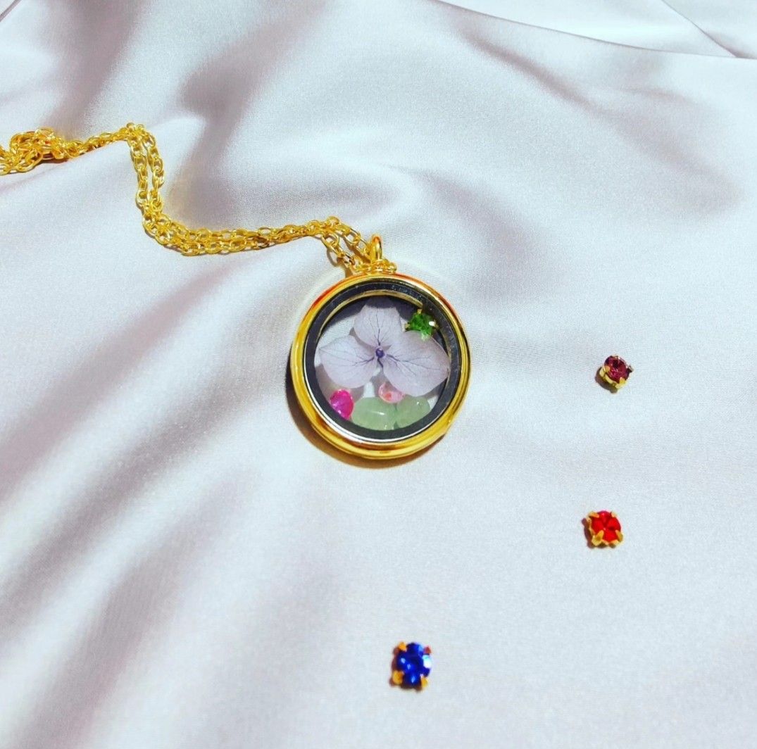 Quartz birthstone discount