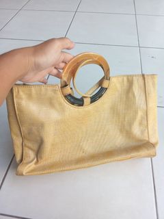 (Kategori: ) berada di . Dikirim oleh Monzanyakak (ID iklan 1254910169, Gambar 1). Deskripsi: .