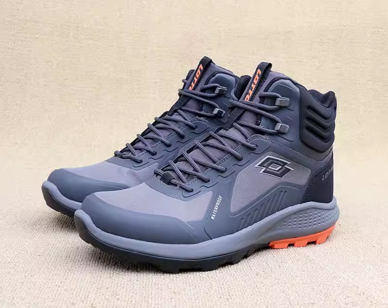 Lotto discount trekking shoes
