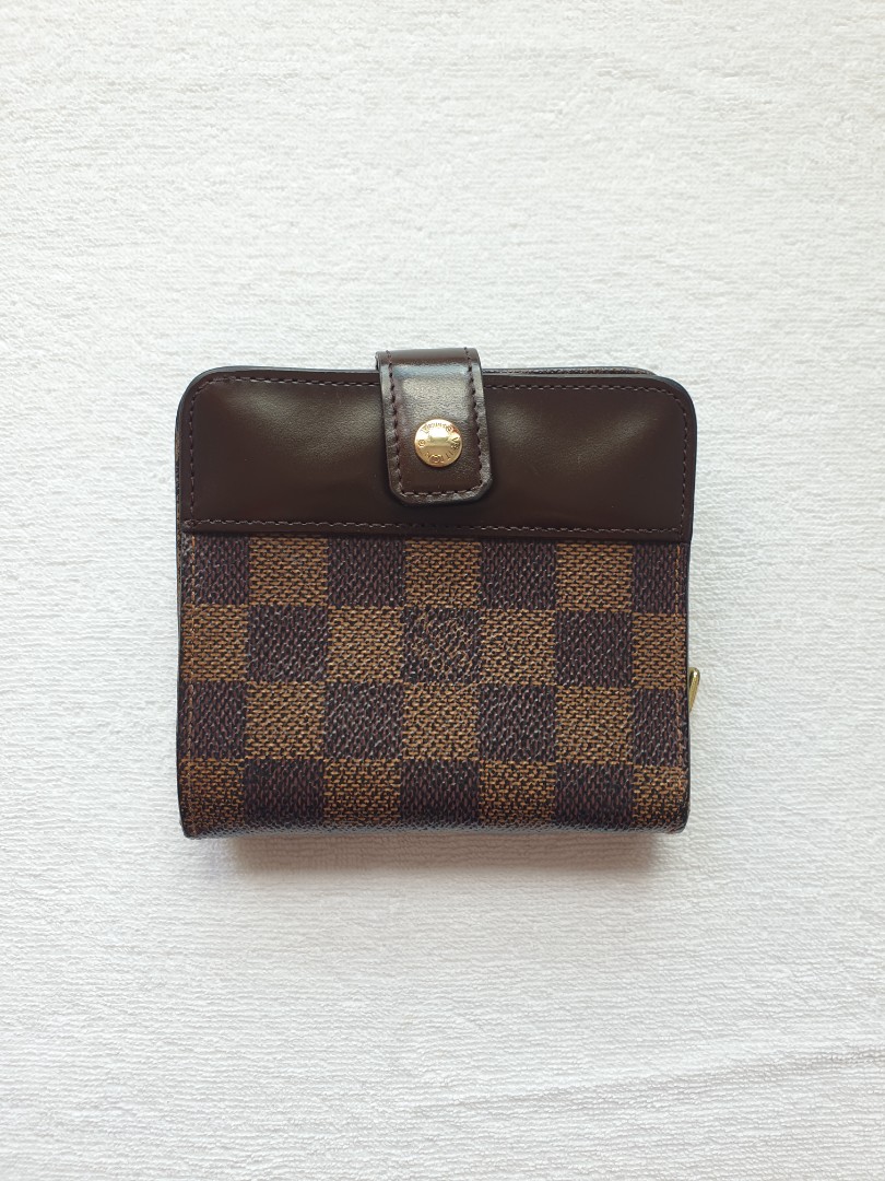 Louis Vuitton compact modular wallet, Damier print, Luxury, Bags & Wallets  on Carousell