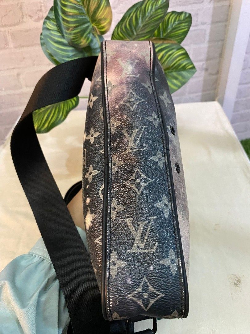 😱RARE!!😱BNIB 2019 Louis Vuitton Galaxy Alpha Messenger Monogram Sling bag,  Luxury, Bags & Wallets on Carousell