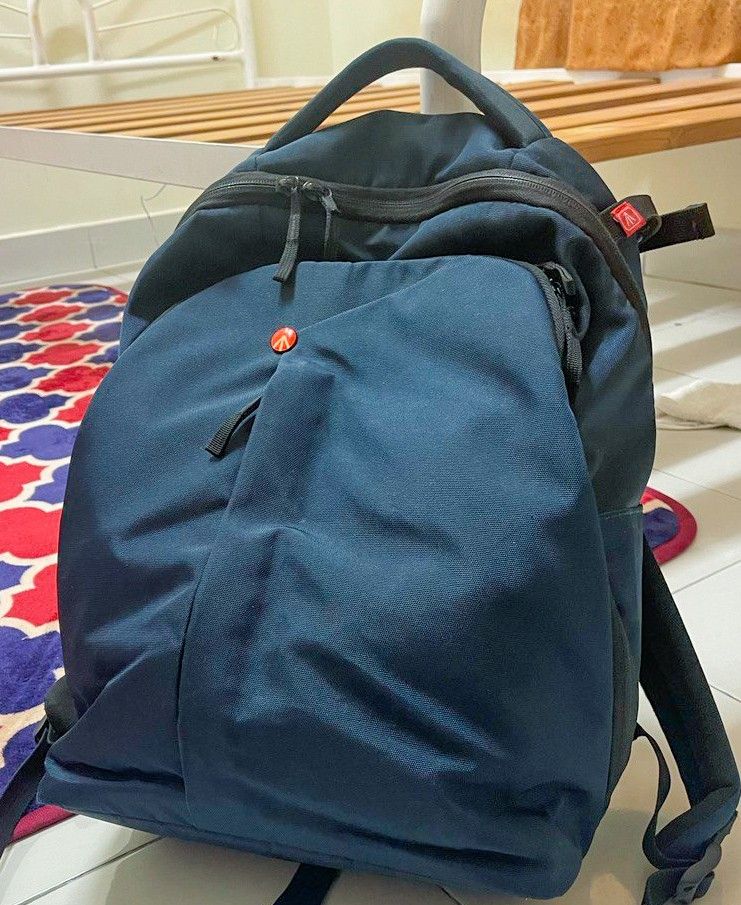 Manfrotto nx best sale camera backpack